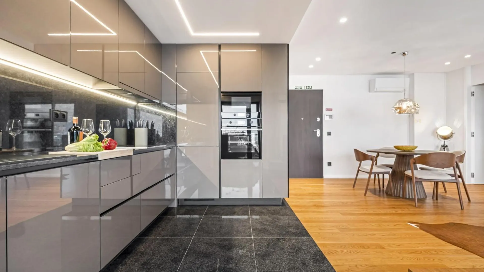 Apartment Bay View - By Wehost فونشال
